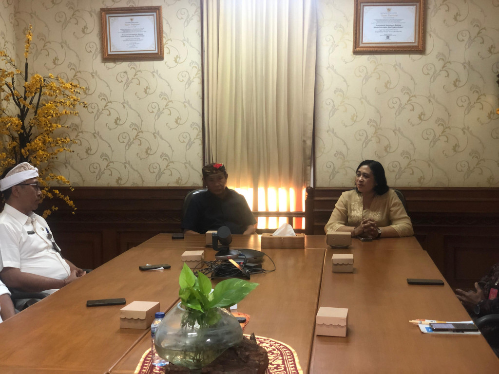 Diskerpus Kab. Badung  Kunjungan KPU Kab. Badung